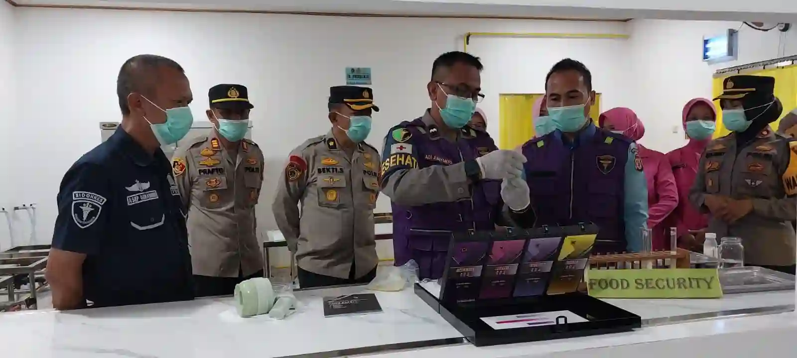 Polres Indramayu Lakukan Uji Keamanan Pangan MBG untuk Pelajar, Balita, Ibu Hamil, dan Menyusui