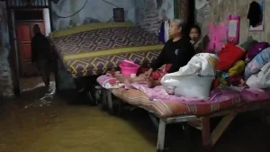 Banjir Rendam Desa Bunder Widasari, Tinggi Hingga 50 cm