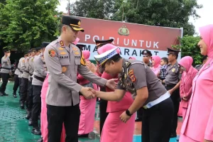 109 Personel Polres Indramayu Naik Pangkat, Kapolres Tekankan Profesionalisme