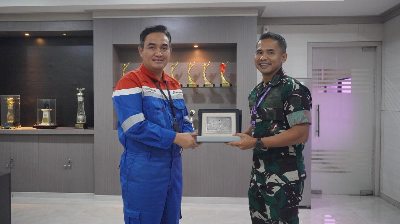 Kilang Pertamina Balongan Terima Kunjungan Brigif TP 34/Cakra Buana, Perkuat Pengamanan Objek Vital Nasional