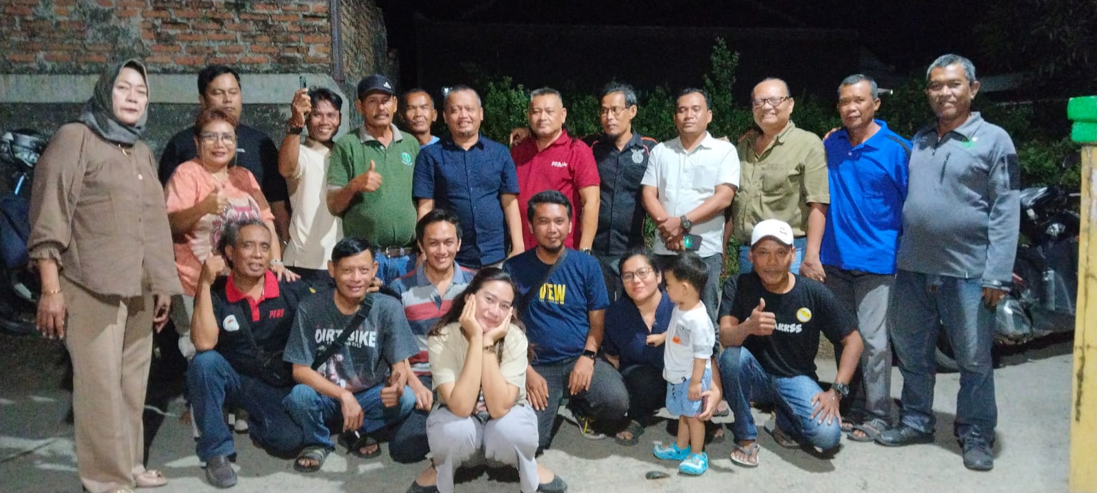 Ketua FKJI Asmawi Day Hadiri Buka Puasa Bersama Insan Pers di Indramayu